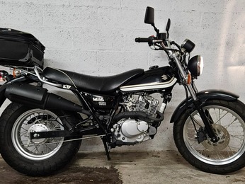 VAN VAN 125 SUZUKI NOIR